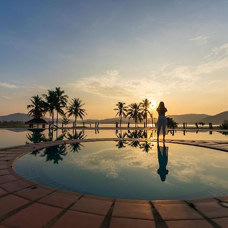 Kaengkrachan Boathouse Paradise Resort Кенг-Крачан Экстерьер фото